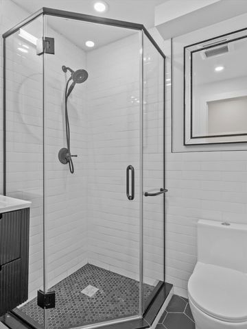 300 18TH Street, New York City, NY 11215