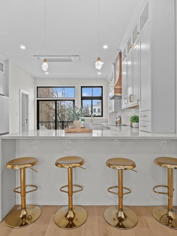 300 18TH Street, New York City, NY 11215