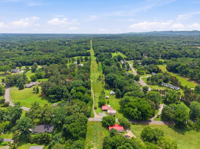 251 NW W Broadacre Road, Dalton, GA 30721