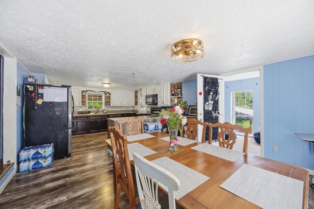 251 NW W Broadacre Road, Dalton, GA 30721