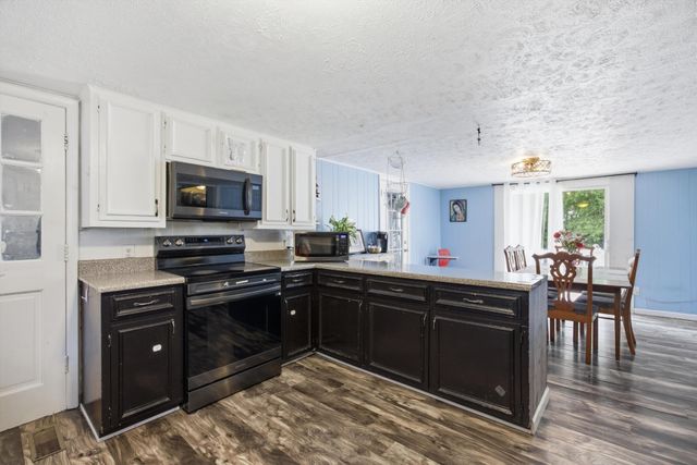 251 NW W Broadacre Road, Dalton, GA 30721
