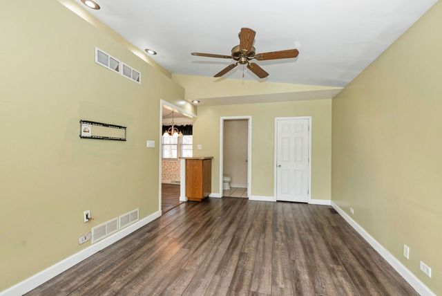 11410 S Natchez Avenue, Worth, IL 60482