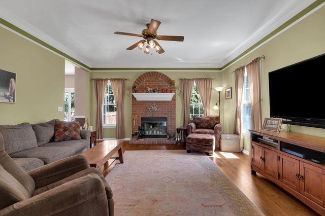 304 Harpeth View Cir, Nashville, TN 37221