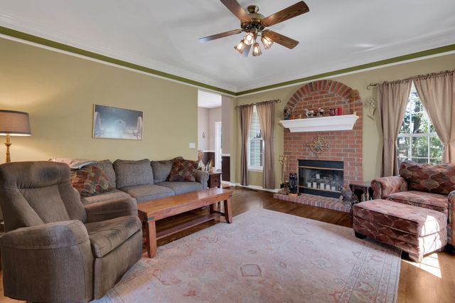 304 Harpeth View Cir, Nashville, TN 37221