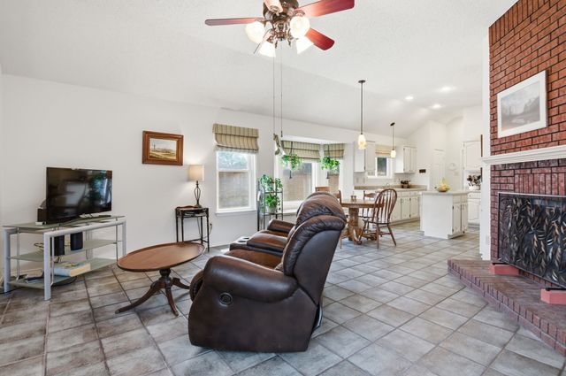 7400 Catlow Court, Fort Worth, TX 76137