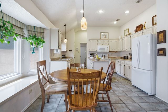 7400 Catlow Court, Fort Worth, TX 76137