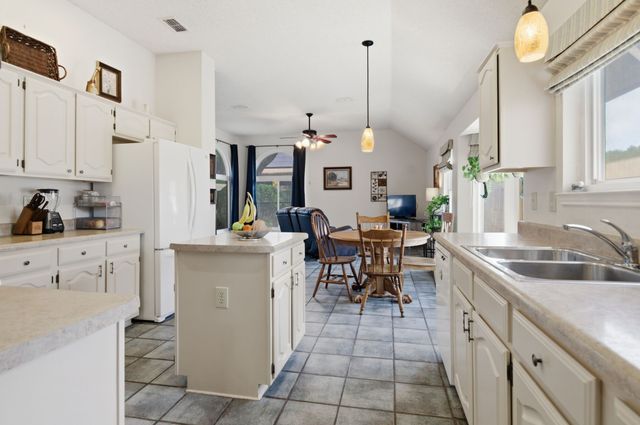 7400 Catlow Court, Fort Worth, TX 76137