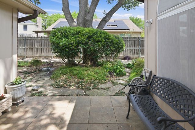 7400 Catlow Court, Fort Worth, TX 76137