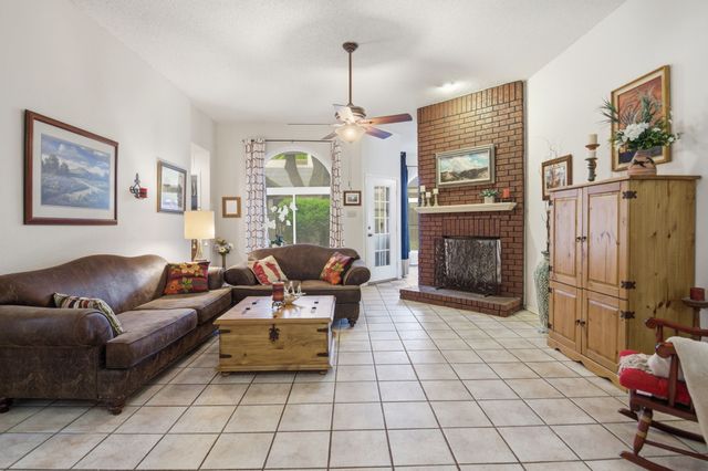 7400 Catlow Court, Fort Worth, TX 76137