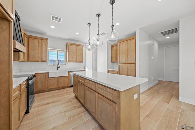 10857 E 45 St, Yuma, AZ 85367