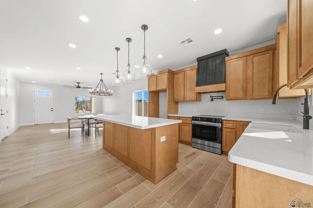 10857 E 45 St, Yuma, AZ 85367