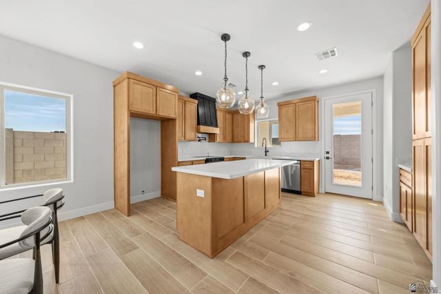 10857 E 45 St, Yuma, AZ 85367