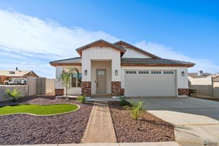 10857 E 45 St, Yuma, AZ 85367