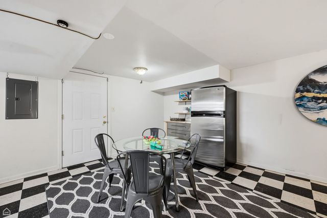 5401 S Maryland Avenue, Chicago, IL 60615