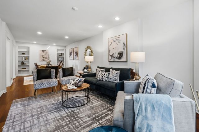 5401 S Maryland Avenue, Chicago, IL 60615