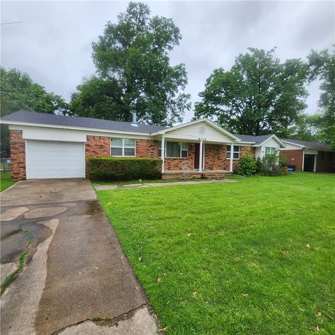 8106 Holly Avenue, Fort Smith, AR 72908