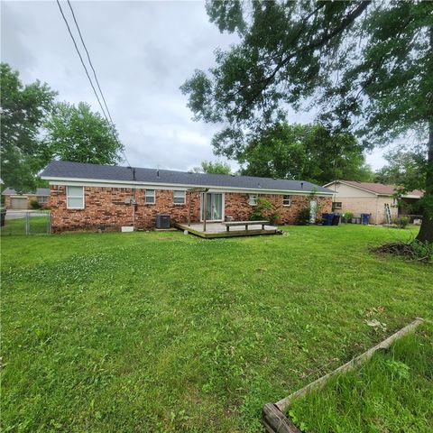 8106 Holly Avenue, Fort Smith, AR 72908
