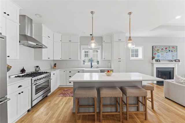 46 Somerset Circle, North Kingstown, RI 02852