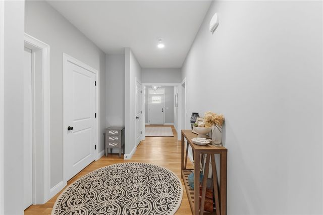 46 Somerset Circle, North Kingstown, RI 02852