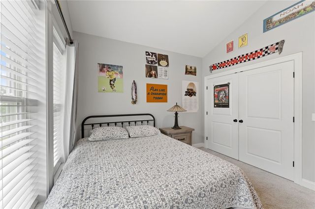 46 Somerset Circle, North Kingstown, RI 02852