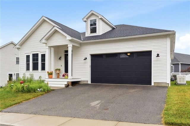 46 Somerset Circle, North Kingstown, RI 02852