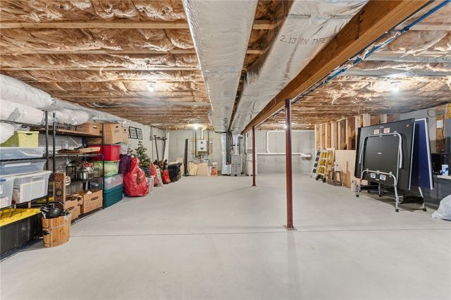 46 Somerset Circle, North Kingstown, RI 02852