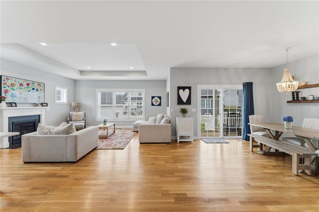 46 Somerset Circle, North Kingstown, RI 02852