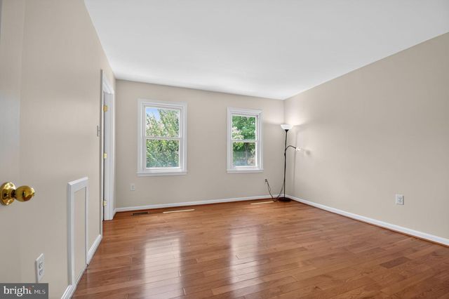 220 PENDER, Rockville, MD 20850