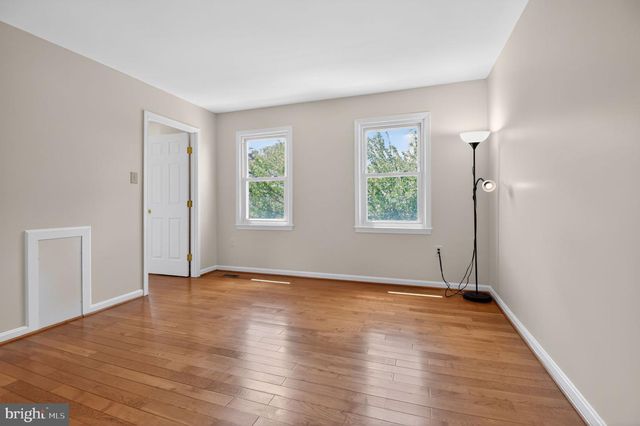 220 PENDER, Rockville, MD 20850
