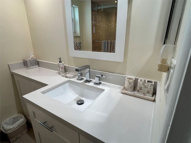 333 NE 21ST Avenue 318, Deerfield Beach, FL 33441