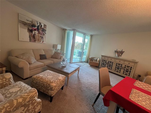 333 NE 21ST Avenue 318, Deerfield Beach, FL 33441