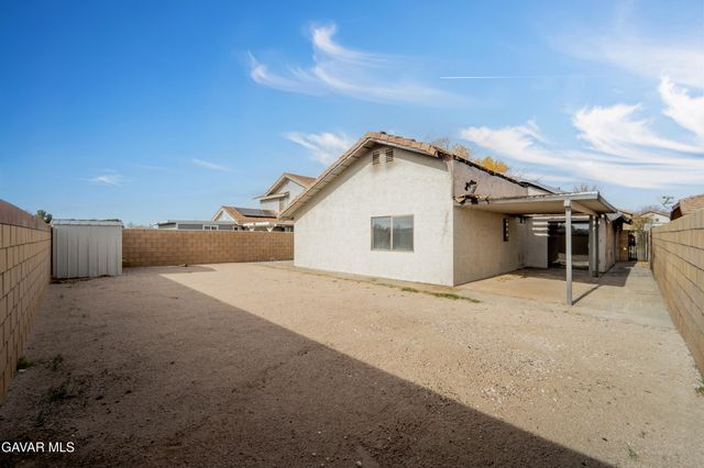 1270 W Avenue H4, Lancaster, CA 93534