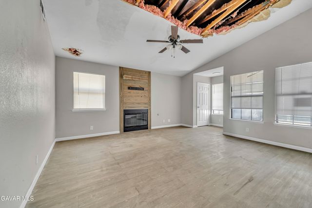 1270 W Avenue H4, Lancaster, CA 93534