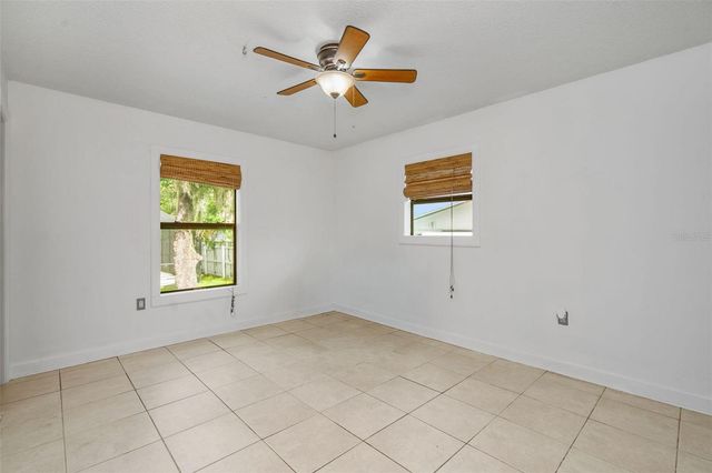 8732 OVERLOOK DRIVE, Tampa, FL 33617