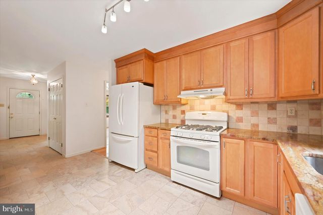 4 LOCUST WAY, Lafayette Hill, PA 19444