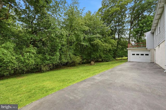 4 LOCUST WAY, Lafayette Hill, PA 19444