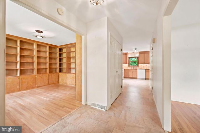 4 LOCUST WAY, Lafayette Hill, PA 19444