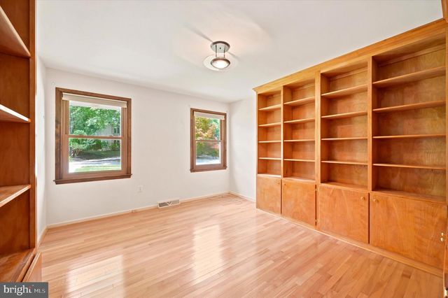 4 LOCUST WAY, Lafayette Hill, PA 19444