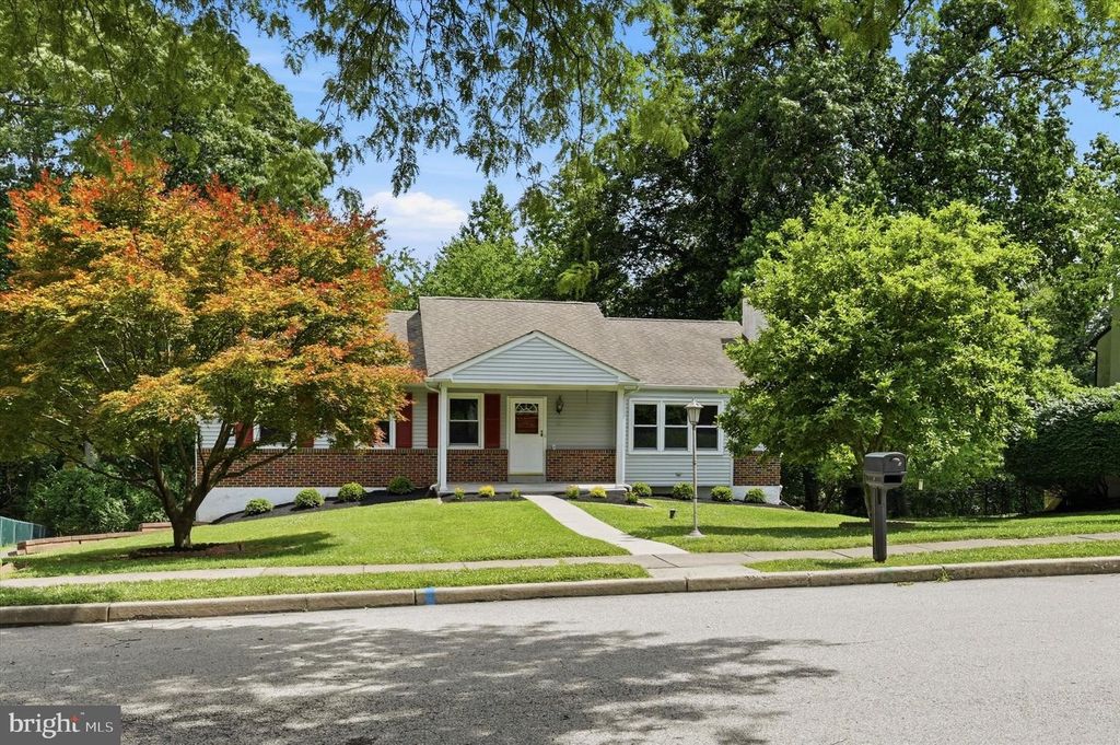 4 LOCUST WAY, Lafayette Hill, PA 19444