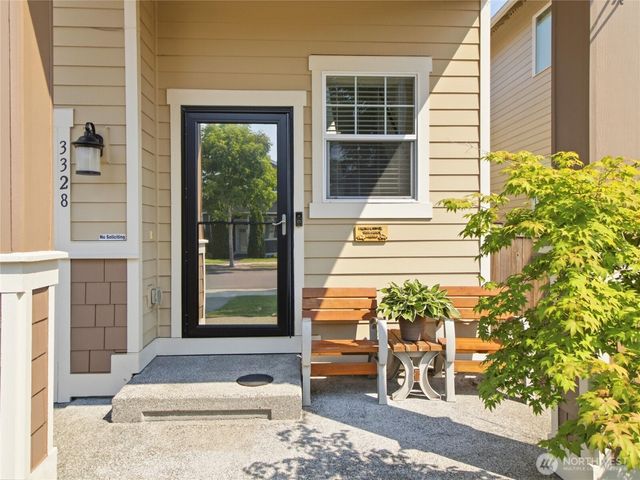 3328 Nova St NE, Olympia, WA 98516