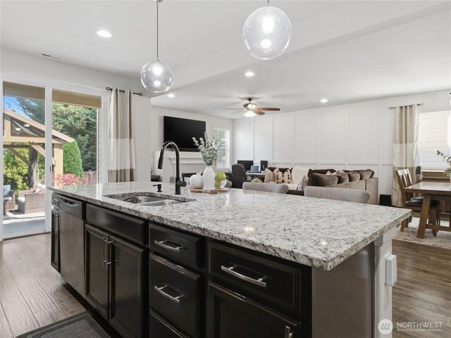 3328 Nova St NE, Olympia, WA 98516