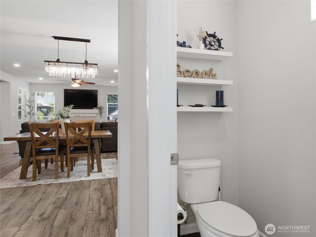 3328 Nova St NE, Olympia, WA 98516