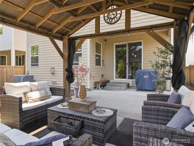 3328 Nova St NE, Olympia, WA 98516