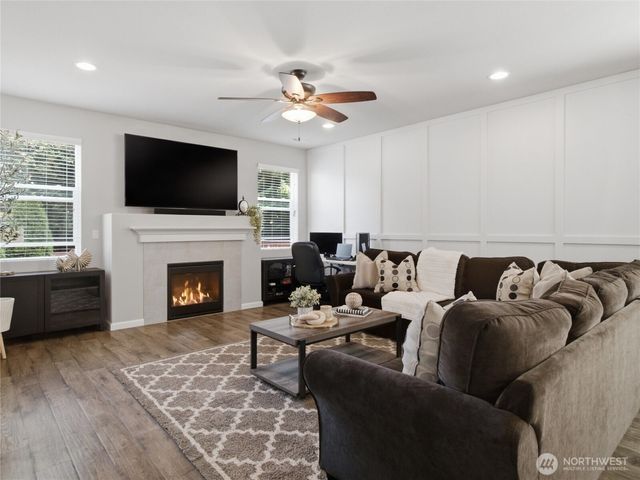 3328 Nova St NE, Olympia, WA 98516