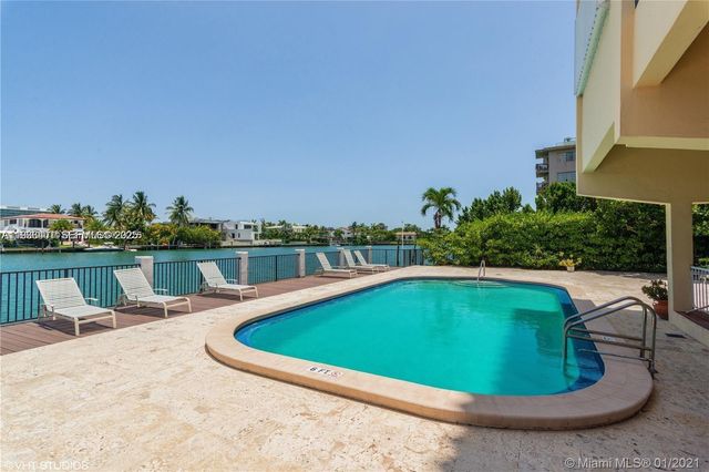 9341 E Bay Harbor Dr 6D, Bay Harbor Islands, FL 33154