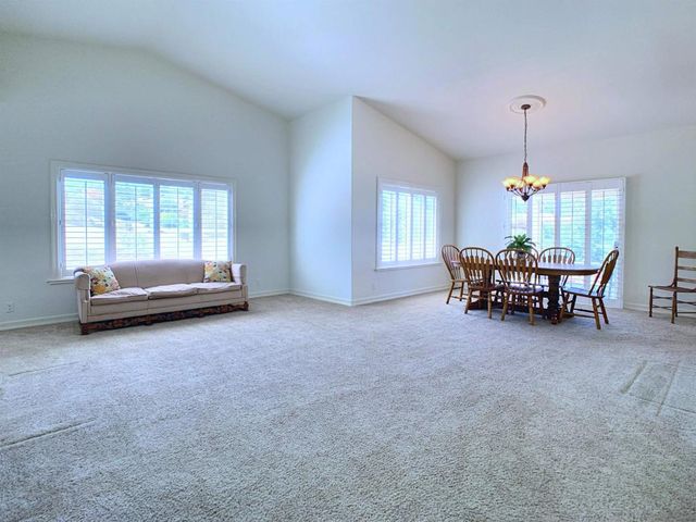 1927 Coronado View, Alpine, CA 91901