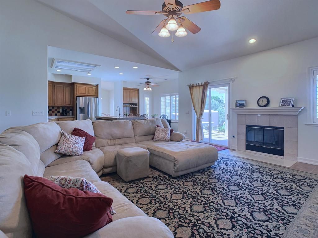Image 15 of property listing at 1927 Coronado View, Alpine, CA 91901
