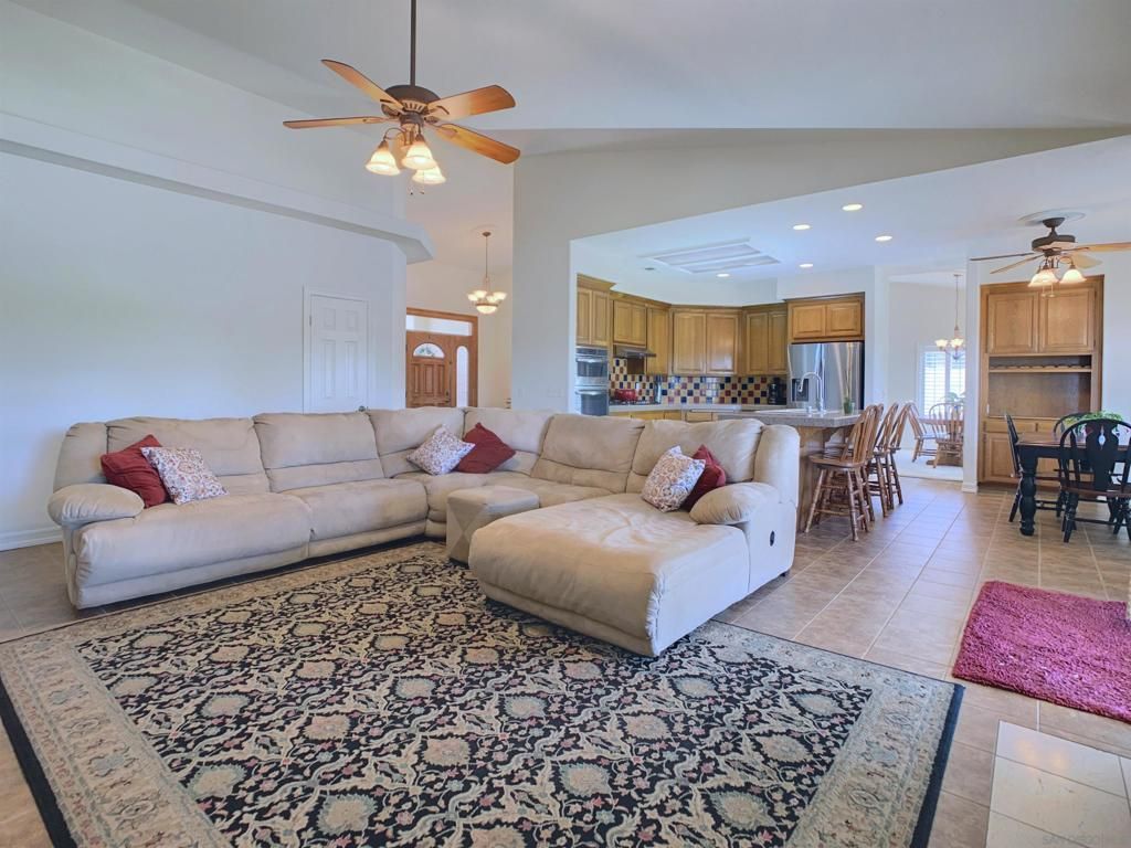 Image 16 of property listing at 1927 Coronado View, Alpine, CA 91901