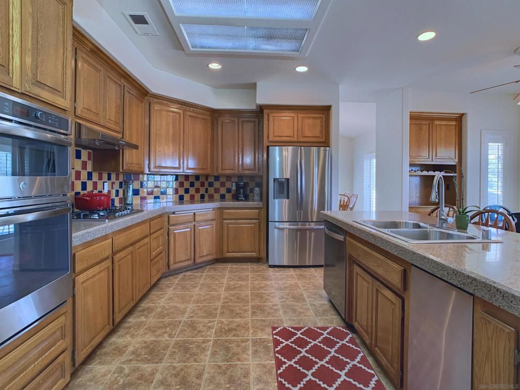 Image 19 of property listing at 1927 Coronado View, Alpine, CA 91901