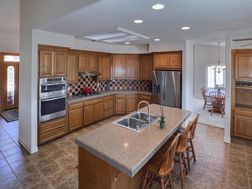 Image 21 of property listing at 1927 Coronado View, Alpine, CA 91901
